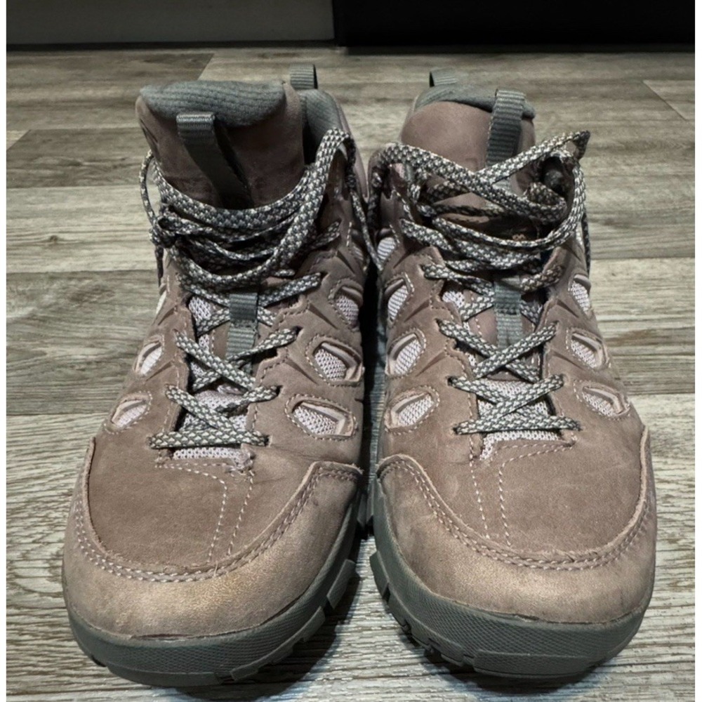 Oboz Sawtooth X Low Women's 9  Trail Hiking Shoes